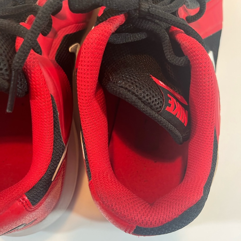 Nike Air 719924-004 Shoe Men's Size 10  Red & Black Mavin Basketball Low Leather - Picture 10 of 12